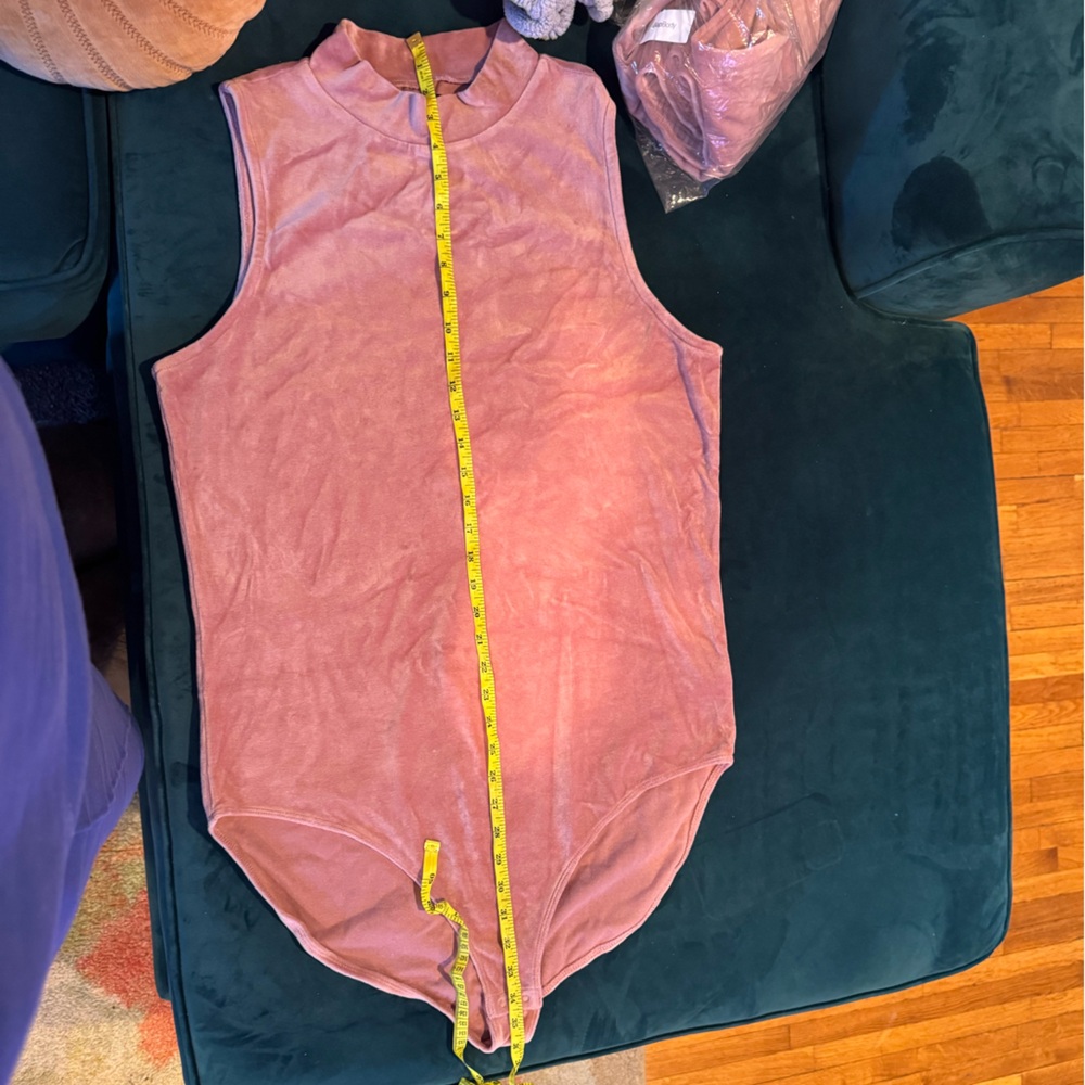 Gap Pink 2 piece velour jogger set. Top is size XL tall. Bottoms are size L NWT - Picture 4 of 15